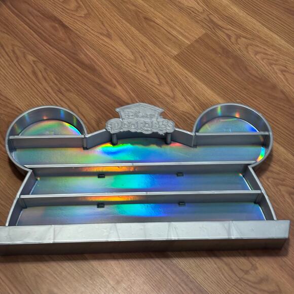 Disney 100 Doorables Iridescent Display Shelf - Picture 1 of 2